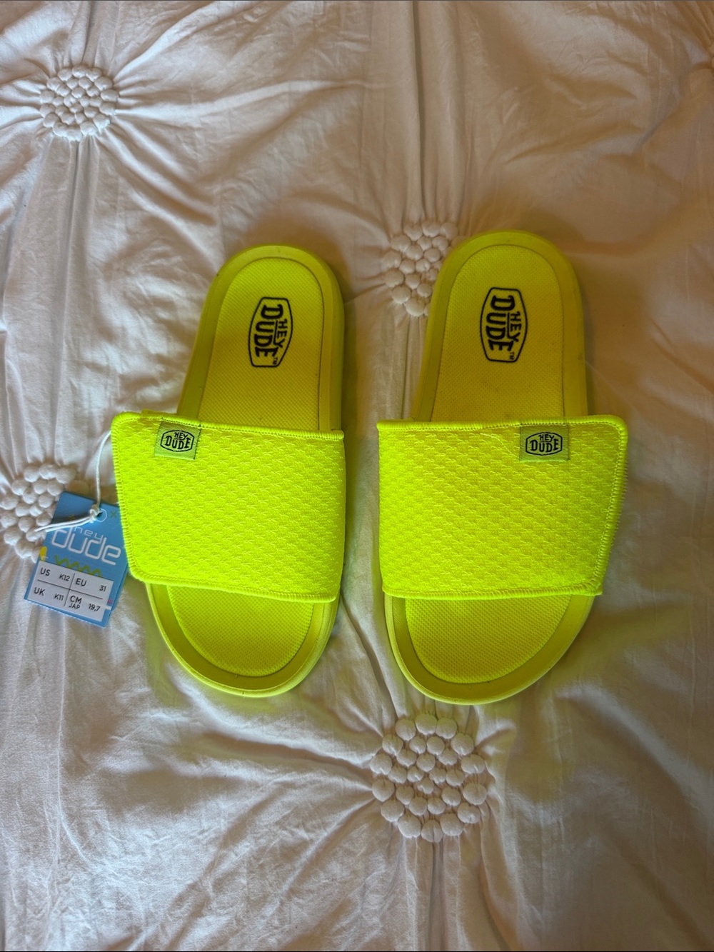 Hey Dude Neon l/fluorescent Yellow Kids Slide/ Sandals. Kids 12. Boys or Girls
